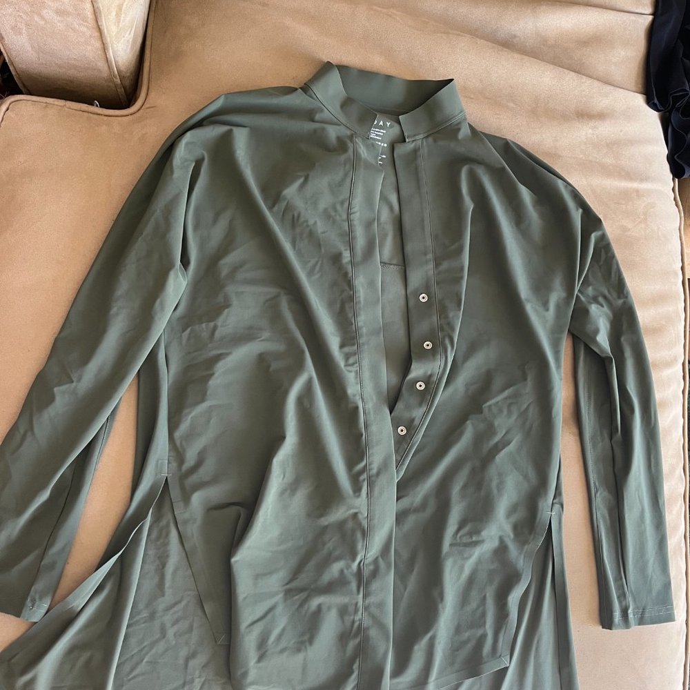 NEW NEVER WORN Aday Something Borrowed Shirt